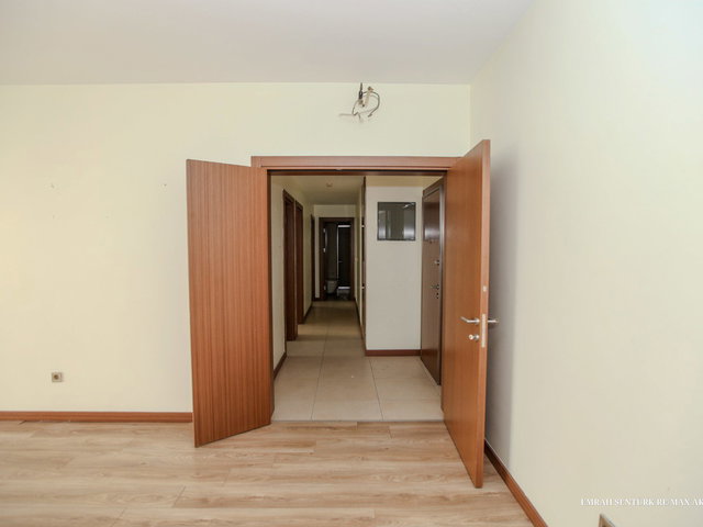 RESİM İSTANBUL’DA DOĞU CEPHE 2+1 | 2 BANYO | BALKON | MERKEZİ ISITMA (PAY ÖLÇER)