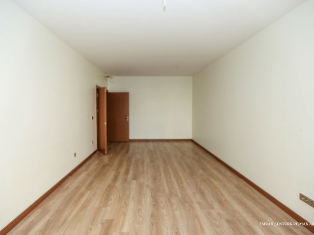 RESİM İSTANBUL’DA DOĞU CEPHE 2+1 | 2 BANYO | BALKON | MERKEZİ ISITMA (PAY ÖLÇER)
