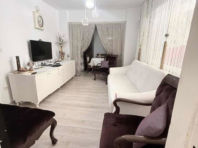FERİT SELİM  PAŞA CADDESİNDE KAT MÜLKİYETLİ SATILIK DAİRE.
