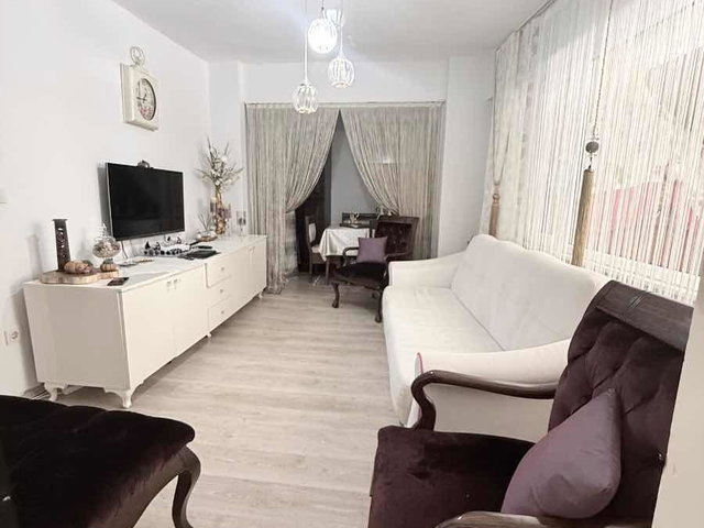 FERİT SELİM  PAŞA CADDESİNDE KAT MÜLKİYETLİ SATILIK DAİRE.