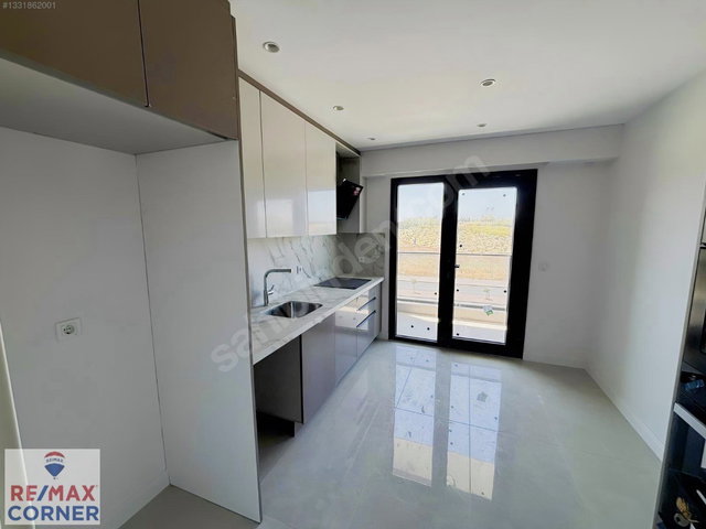 ÇANAKKALE KARACAÖREN’DE 60 METRELİK CADDE ÜZERİNDE!

 GENİŞ 2+1 DAİRELER SATIŞA ÇIKIYOR!