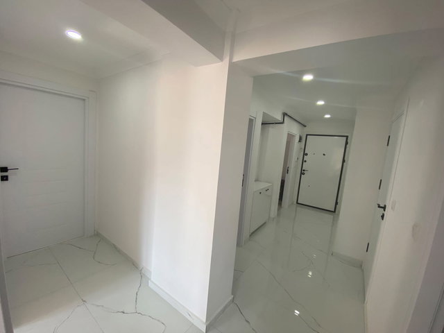 BAHÇELİEVLER HÜRRİYET MAHALLESİ’NDE  KAPALI OTOPARKLI 3+1 SATILIK DAİRE