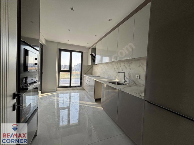 MODERN SİTE YAŞAMINDA 3+1 KİRALIK DAİRE