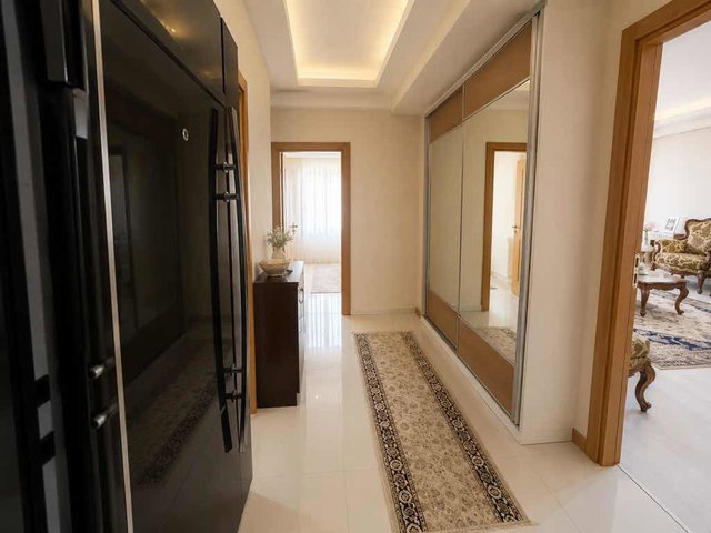 KARŞIYAKA ATAKENT YALI MAHALLESI’NDE MODERN SATILIK 2 + 1 DAIRE