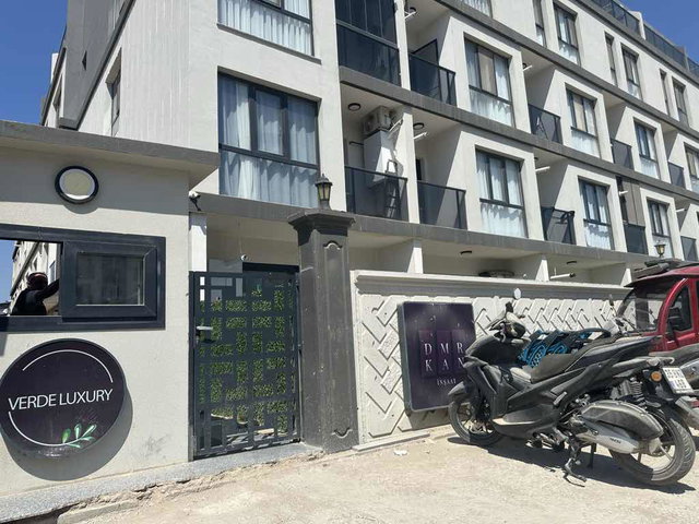 VERDE LUXURY' DE KIŞ BAHÇELİ ÖZEL 1+1 SATILIK DAİRE