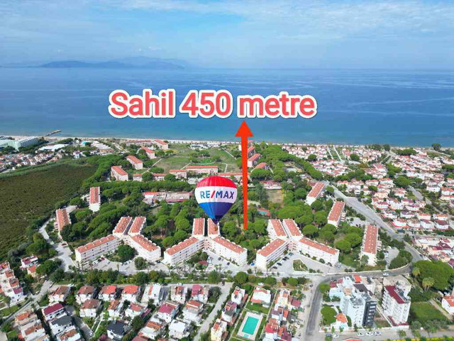 KUŞADASI DAVUTLAR – ÖZLEM SİTESİ EŞYALI SATILIK YENİLENMİŞ 2+1 DAİRE | NADİR FIRSAT