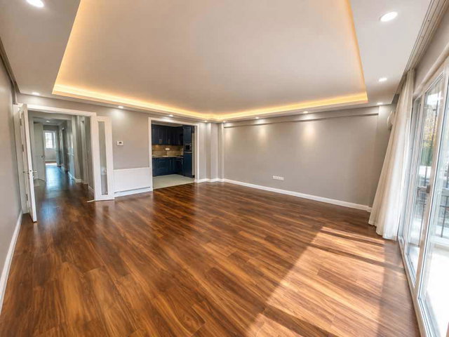 RE/MAX SMYRNA’DAN FAHRETTİN ALTAY’DA SATILIK 125 M² FERAH 3+1 |