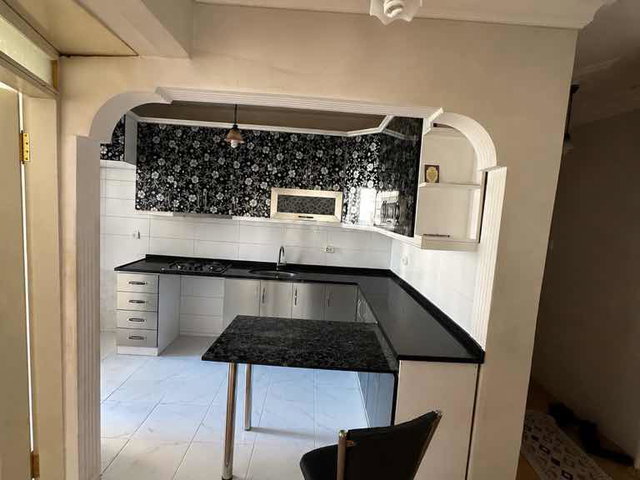 ÇORLU’DA SİTE İÇİNDE 3+1 | 120 M² NET | BALKONLU | DOĞALGAZ KOMBİLİ | BOŞ