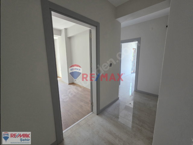 YALOVA ADNAN MENDERES'TE SATILIK 2+1 DAİRE