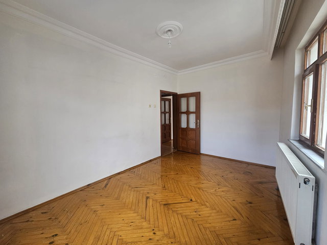 REMAX İLKE'DEN ŞEHİR MER.'DE 3+1 BAKIMLI SATILIK ARA KAT DAİRE