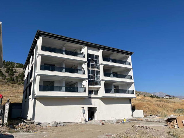REMAX DEM'DEN CUMHURİYET MAHALLESİNDE 165 M2 LÜKS DAİRELER