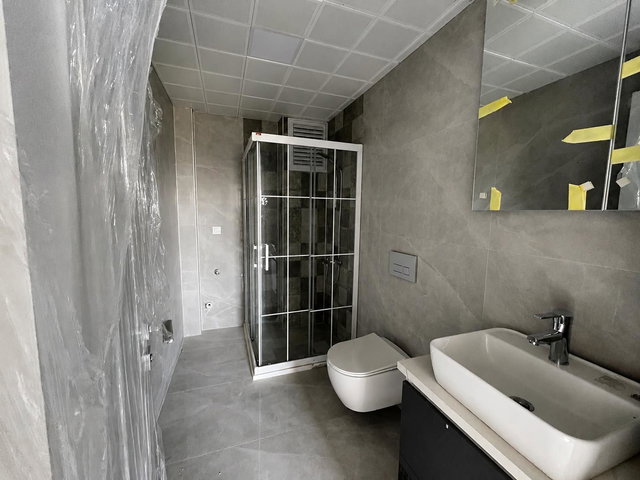 BALIKESIR GÖMEÇ'TE DENIZE 200 METRE DOĞA MANZARALI 2+1 DAIRE