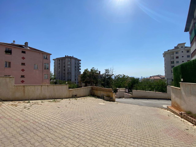 KARTAL YAKACIK ÇARŞI MAH'DE KİRALIK 2+1 DAİRE
