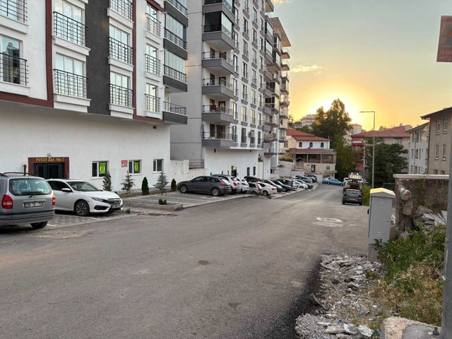 SEYRANBAĞLARI'NDA MERKEZI KONUMDA SIFIR 2+1 DAIRE