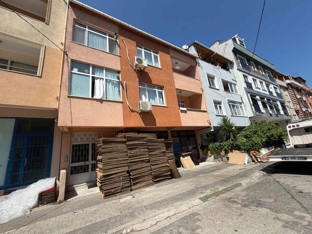ESATPAŞA MAHALLESİ DÜZOVA SOKAK 2+1 BOŞ KİRALIK DAİRE