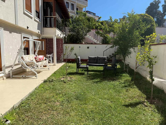 AYVALIK SAHİLKENT EŞYALI KİRALIK 1+1 BAHÇE KATI DAİRE