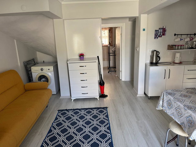 AYVALIK SAHİLKENT EŞYALI KİRALIK 1+1 BAHÇE KATI DAİRE