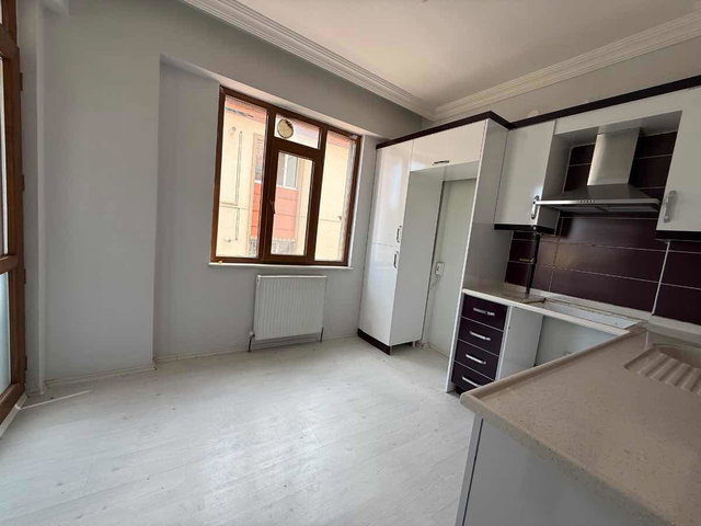 REMAX DEM'DEN KAZIMKARABEKİR MAHALLESİN'DE KİRALIK 2+1 DAİRE