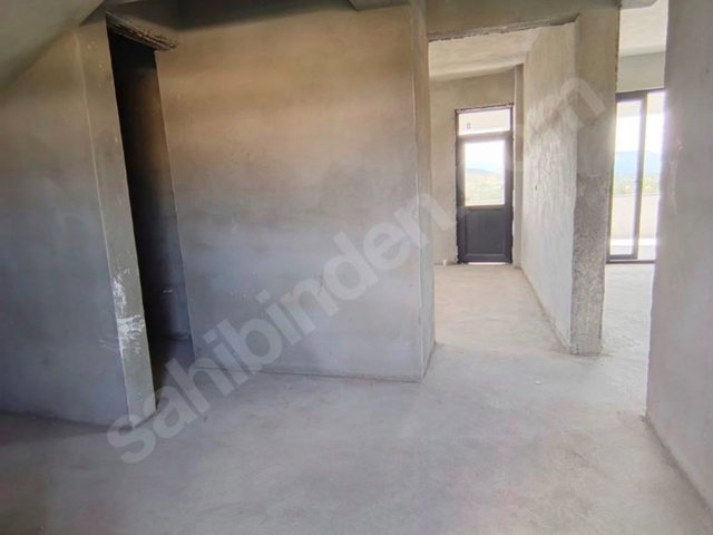REMAX ÖZGÜR'DEN YIĞINLI DA YOLA SIFIR VİLLA