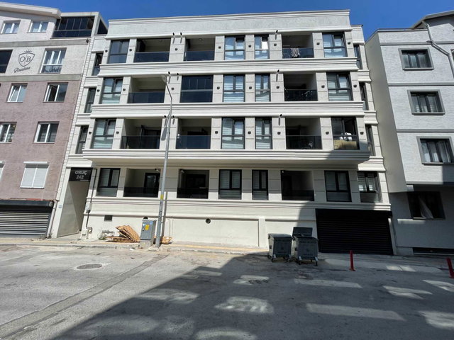 REMAX BEYAZ GÖRÜKLE DUMLUPINAR MAH. 2+1 EŞYALI KİRALIK DAİRE