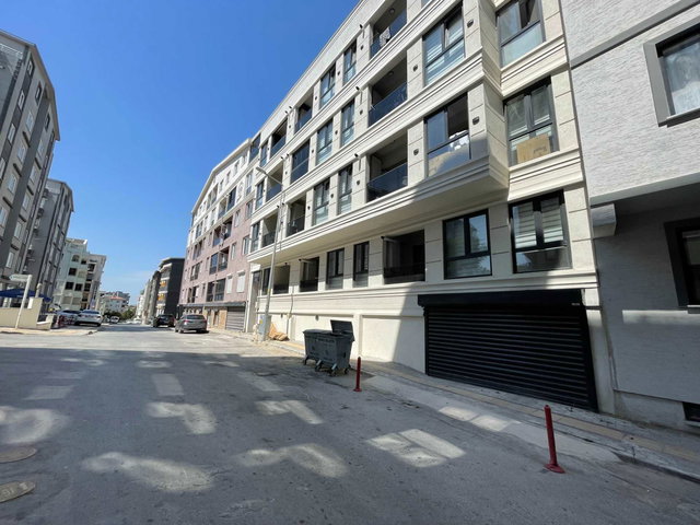 REMAX BEYAZ GÖRÜKLE DUMLUPINAR MAH. 2+1 EŞYALI KİRALIK DAİRE