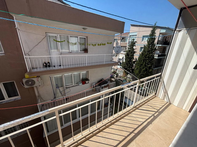46 KÜÇÜKYALI 154 SOKAK GENÇ BINA SATILIK 2+1 DAIRE