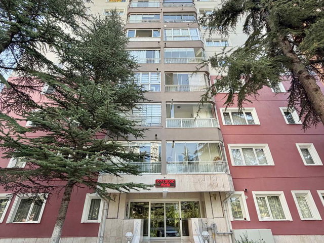 ÇANKAYA ÇİĞDEM MAH. DÜNYA 1 VADİ SİTESİNDE 3+1 SATILIK DAİRE