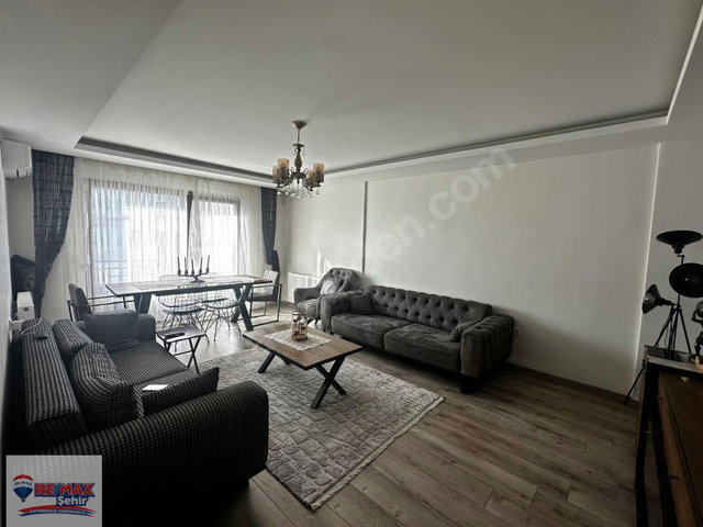 REMAX YALOVA ASUDE VADİ EVLERİNDE 2. SIRADA SATILIK 4+1 DAİRE