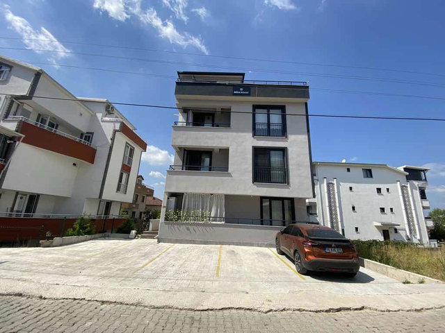 BAŞİSKELE SERDAR MAH 2+1 SATILIK DAİRE