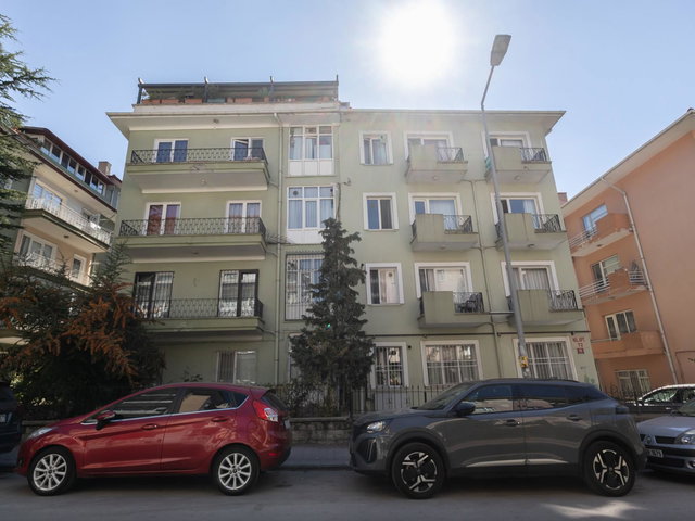 ÇANKAYA KÜÇÜKESAT BARDACIK SOKAK'TA EŞYALI KIRALIK 2+1 DAIRE