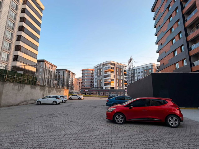 REMAX ARTIS'TEN YILDIZKENT'DE KIRALIK 4+1 DAIRE
