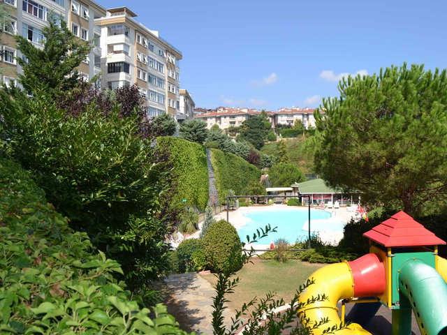 ÜSKÜDAR KÜÇÜKSU’DA KARMEN SİTESİ’NDE 2+1 | YÜKSEK GİRİŞ | BALKONLU | BOŞ