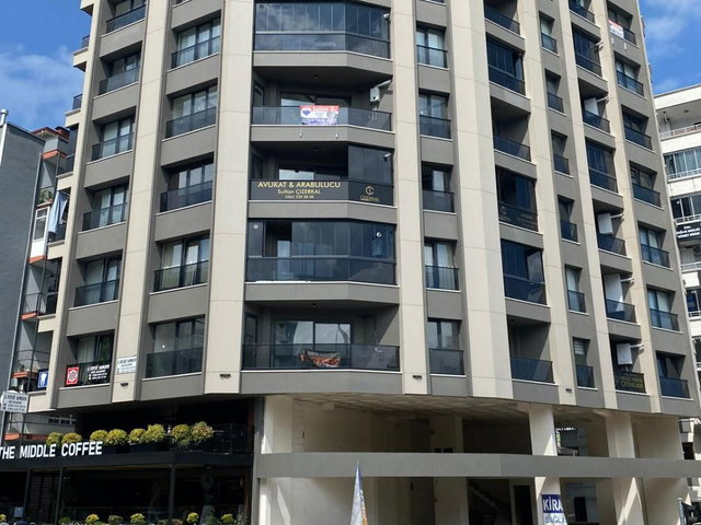 REMAX/ŞEREF PISIL'DAN YENİ ADLİYE KARŞISINDA | 56’LARIN BAŞLANGICINDA SIFIR 2+1 DAİRE | OFİSE UYGUN
