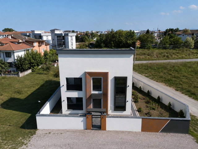 SERDİVAN YAZLIK’TA 326 M² ARSA İÇİNDE – MÜSTAKİL VİLLA