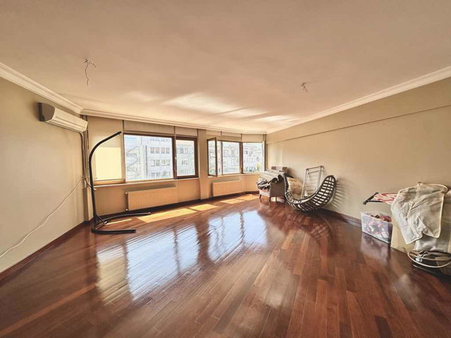 BAKIRKÖY MARMARAY’A KOMŞU 4+1 ARA KAT NET 125 M² BOŞ KİRALIK DAİRE