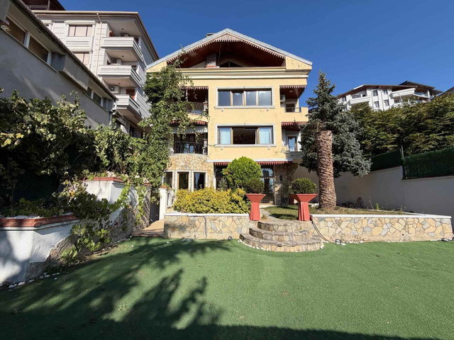 ÜSKÜDAR ÇENGELKÖY BOĞAZ MANZARALI BAHÇE DUBLEKS KİRALIK VİLLA