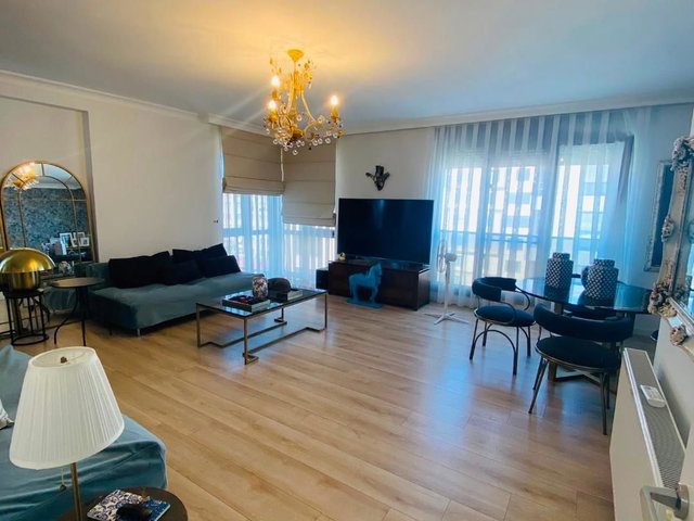 ERENKÖY'DE 8 YILLIK İSKANLI BİNADA NET 190M2 4+1 ÇATI DUBLEKSİ