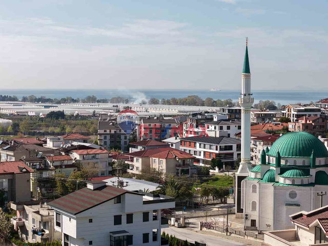 REMAX ŞEHİR ÖZDEN MH.SİTE İÇİ DENİZ MANZARALI 4+1 BAHÇE DUBLEKS