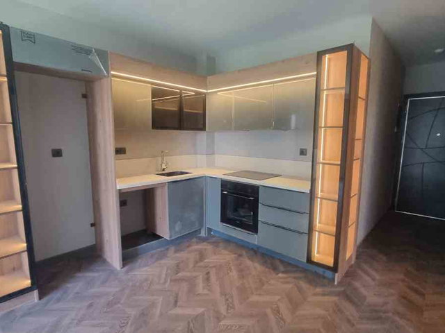 REMAX NEPTÜN'DEN AP İST PORT'TA SATILIK TERASLI 1+1 DAIRE
