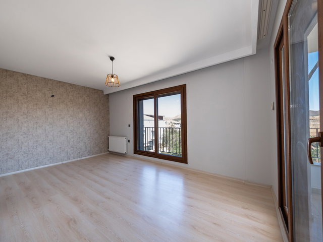 SEFERİHİSAR'DA HAVUZLU & SOSYAL TESİSLİ SİTEDE 3+1 SATILIK DAİRE