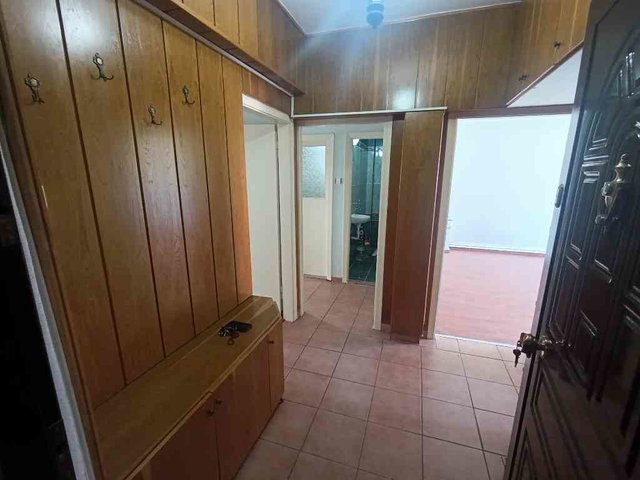 YENİCUMA'DA MEYDANA YÜRÜME 5DK MESAFEDE 3+1 TEMİZ DAİRE