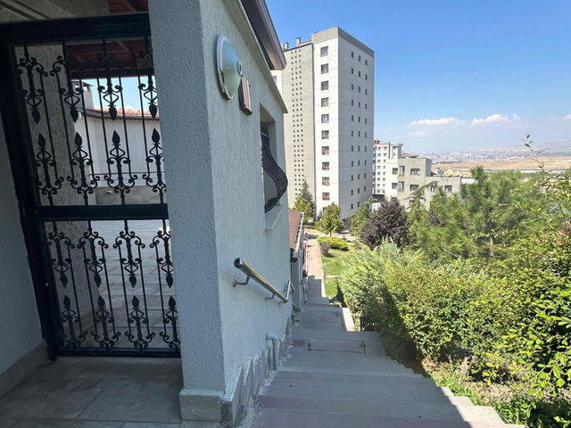 BAĞLICA BAŞKENT TERAS EVLER’DE 4+1 KİRALIK