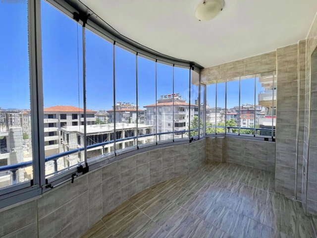 REMAX ÖZGÜR'DEN GÜNEYKENT'DE SATILIK SİTE İÇİ 4+1 DAIRE