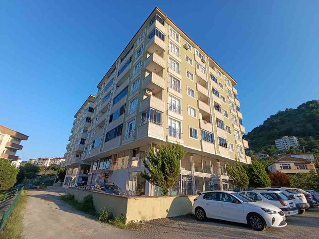 GÜZELYALI MAHALLESİ'NDE DENİZ MANZARALI SİTE İÇİ MASRAFSIZ 3+1