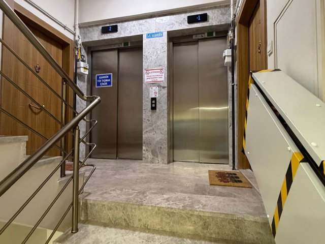 BOSTANCI METROYA YAKIN BALKONLU SIFIR 3+1