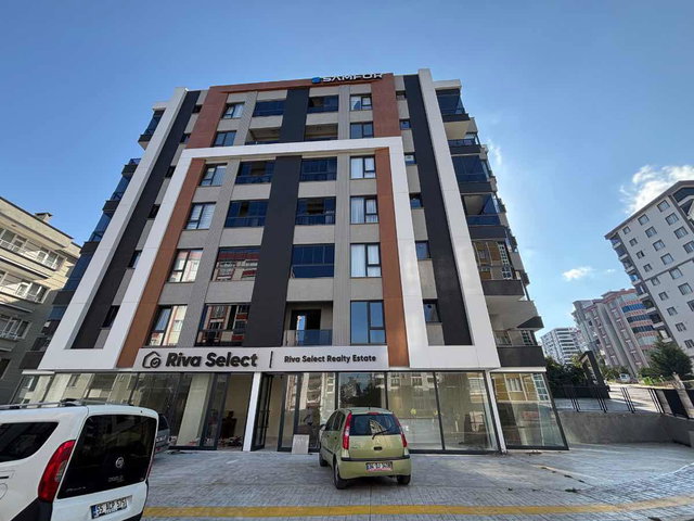 ATAKENT 19 MAYIS BULVARI’NDA ARA KAT LÜKS, GENİŞ 2+1 YÜKSEK KREDİ İMKANI