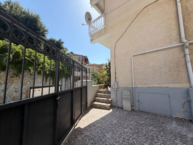 REMAX ANI ’DAN ANADOLU HİSARI MERKEZ 'DE YENİLENMİŞ KİRALIK 1+1 BAHÇE KATI DAİRE