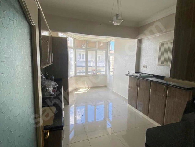 REMAX ÖZGÜR'DEN KARATAŞ'TA 3+1 GENİŞ DAİRE