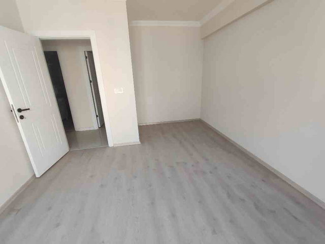 ÇAĞLAYAN METRO & ADLİYE SARAYI YANI MERKEZİ KONUMDA SIFIR 2+1 DAİRE