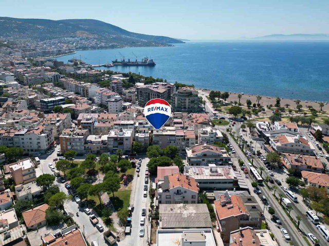 DİKİLİNİN TAM MERKEZİNDE SATILIK 4+2 DUBLEX DAİRE